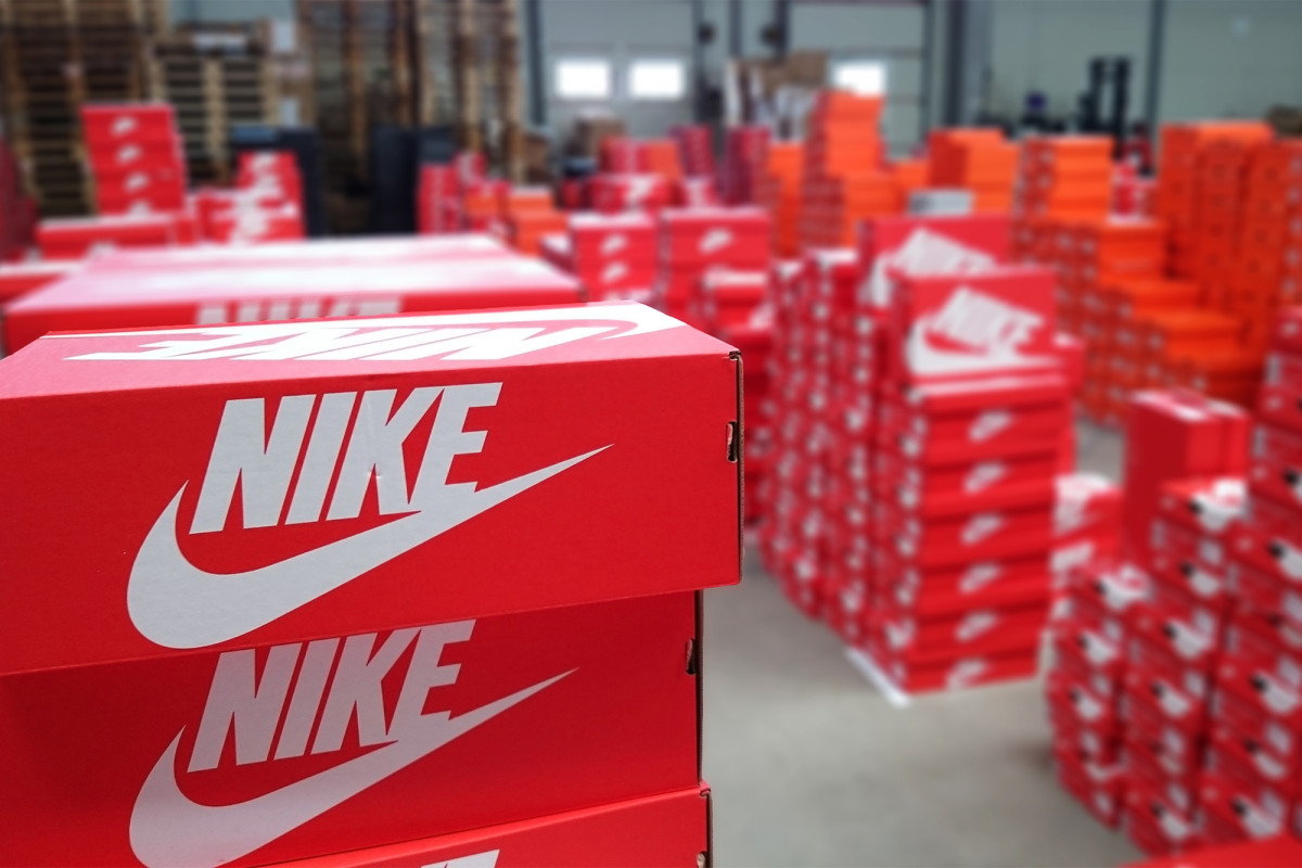 Nike: caen las acciones por de ingresos -